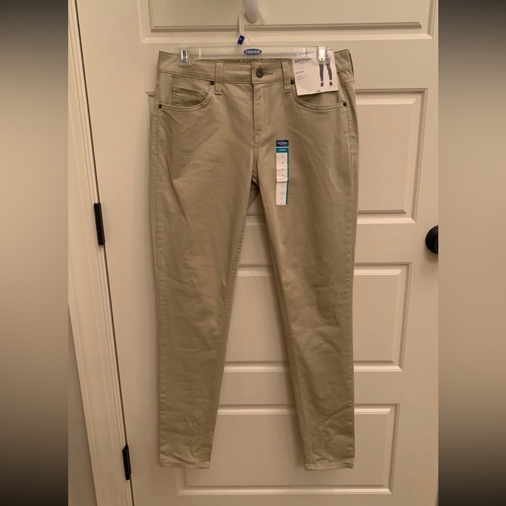 Arizona Sateen tan/Dark dune narrow leg slender fit pants size 5